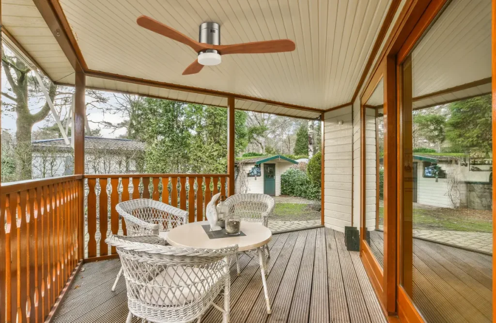 Ceiling Fan Outdoor-Rated